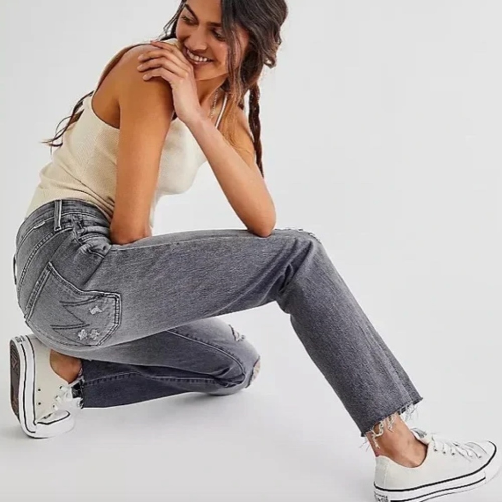 Mother Denim: The Scrapper Cuff Ankle Fray